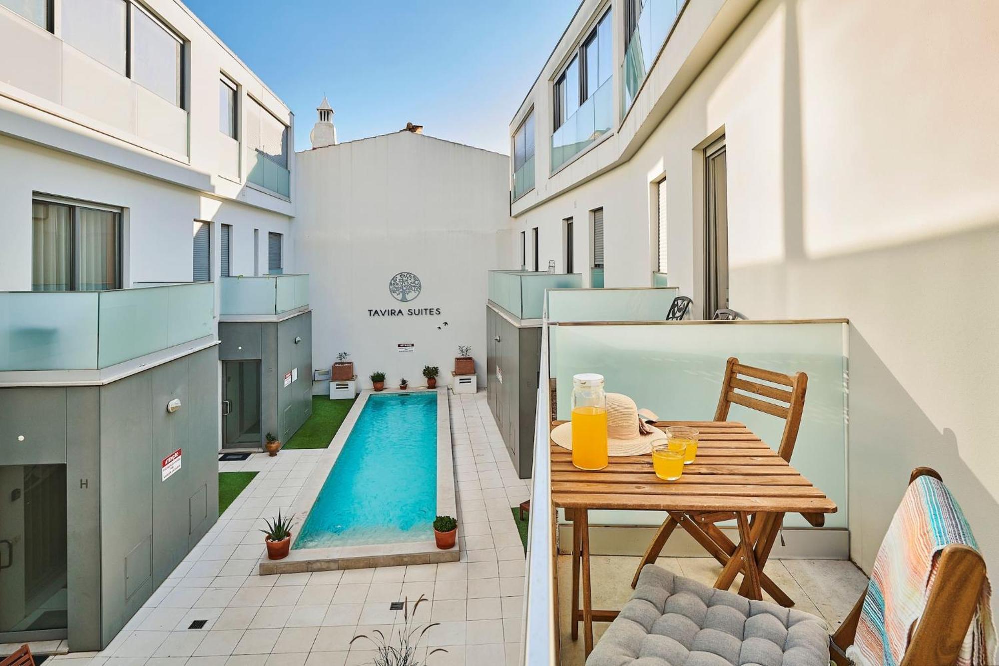 Stylish Townhouse In Tavira Centre, Shared Pool Exterior foto